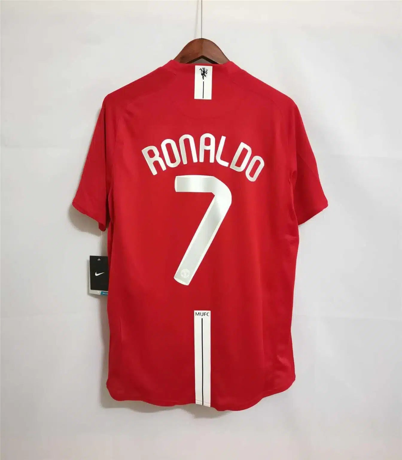 MANCHESTER UNITED 07/08 HOME KIT