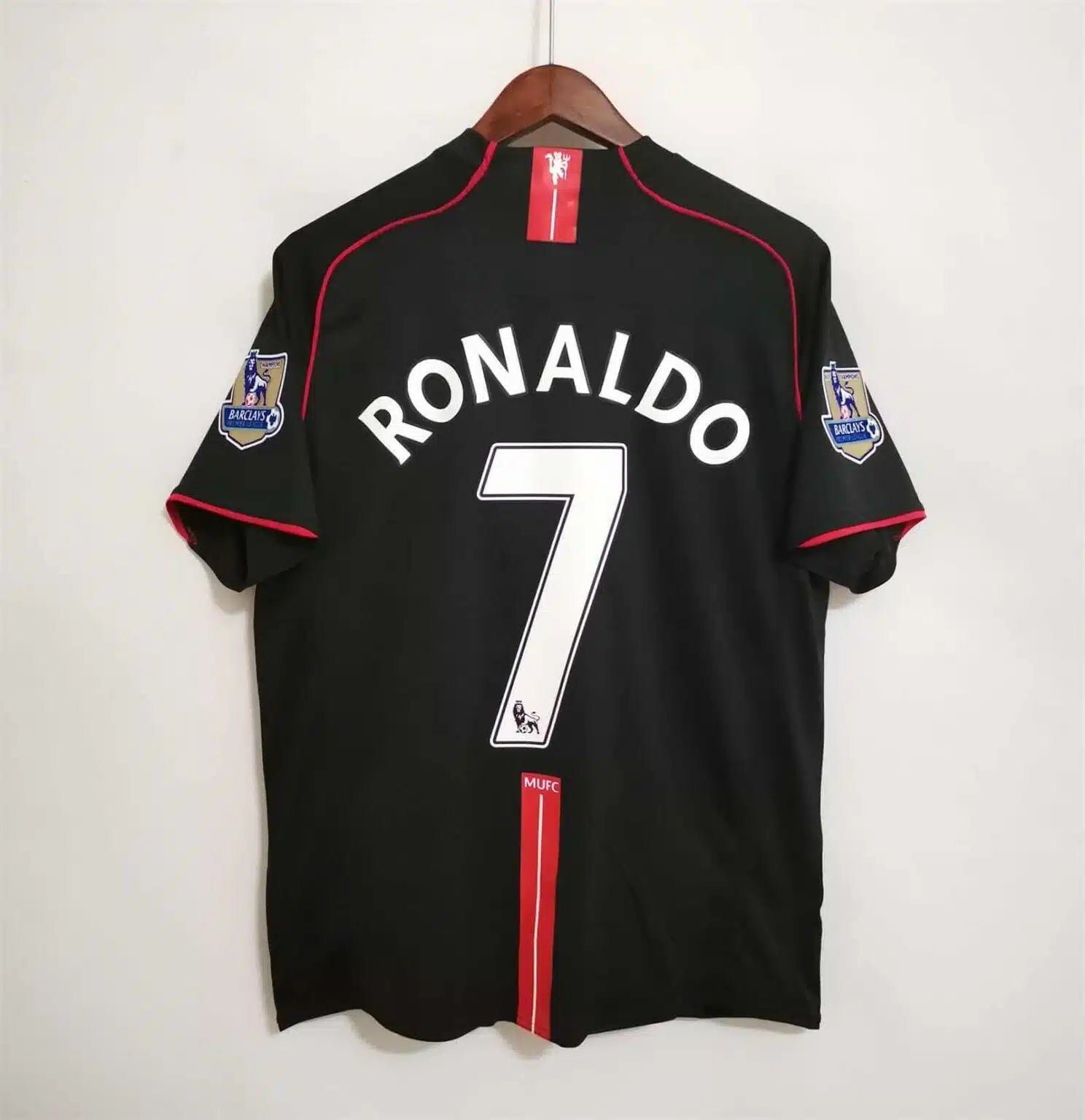 MANCHESTER UNITED 07/08 AWAY KIT